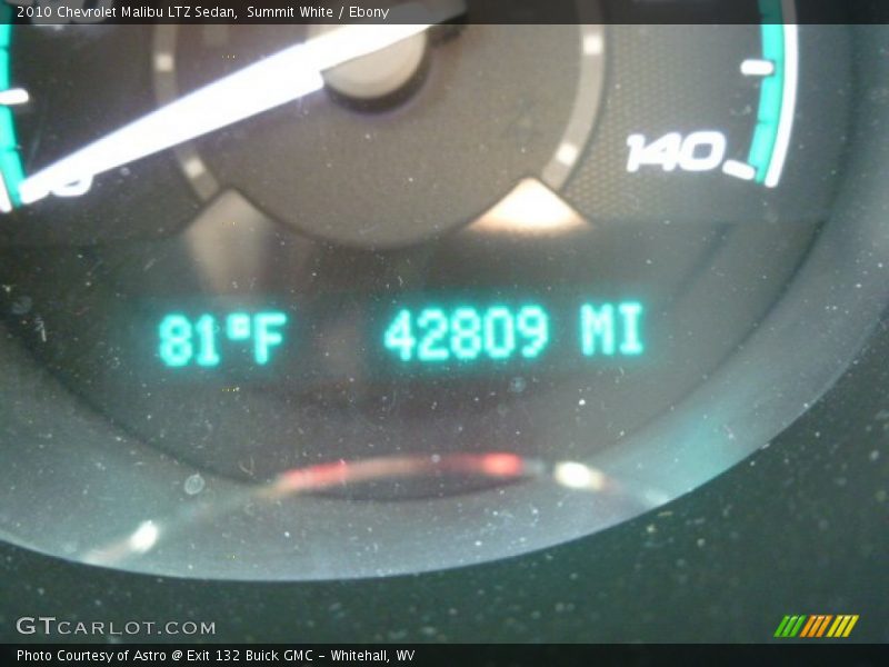 Summit White / Ebony 2010 Chevrolet Malibu LTZ Sedan