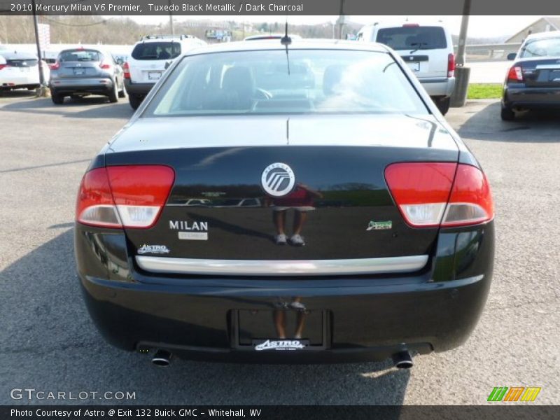 Tuxedo Black Metallic / Dark Charcoal 2010 Mercury Milan V6 Premier