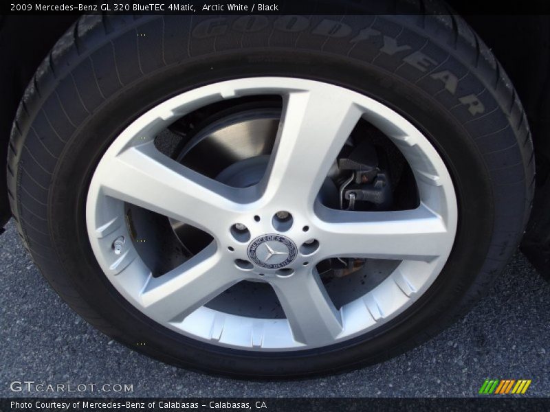 Arctic White / Black 2009 Mercedes-Benz GL 320 BlueTEC 4Matic