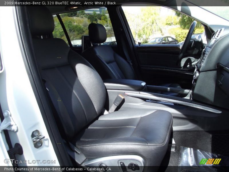 Arctic White / Black 2009 Mercedes-Benz GL 320 BlueTEC 4Matic