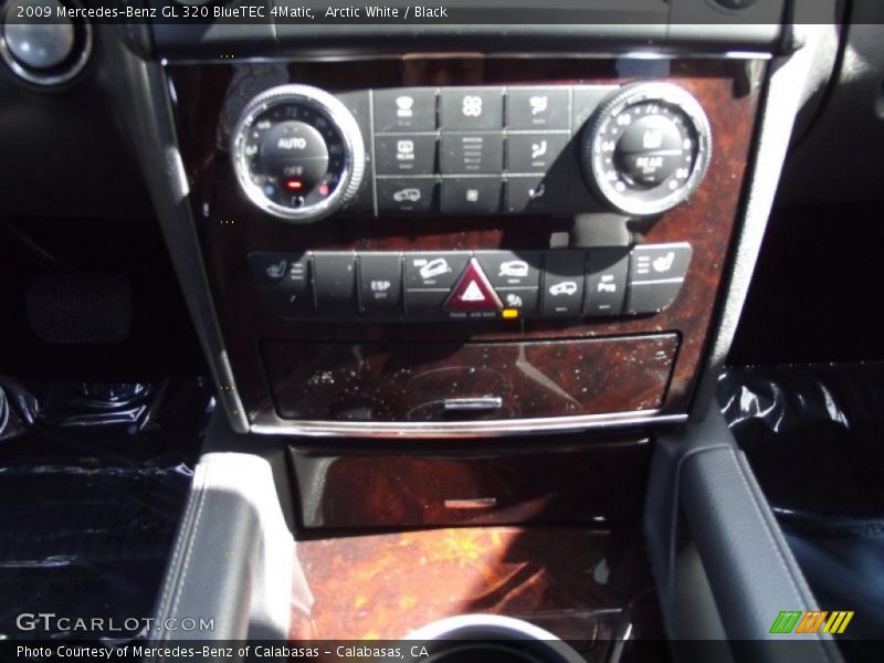 Arctic White / Black 2009 Mercedes-Benz GL 320 BlueTEC 4Matic