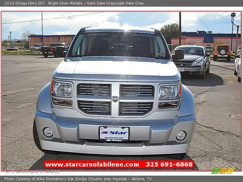Bright Silver Metallic / Dark Slate Gray/Light Slate Gray 2010 Dodge Nitro SXT