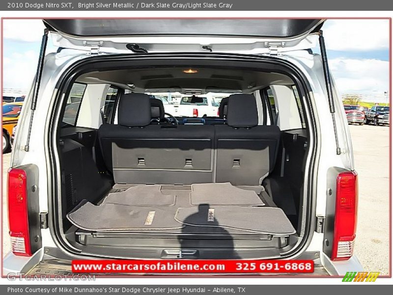 Bright Silver Metallic / Dark Slate Gray/Light Slate Gray 2010 Dodge Nitro SXT