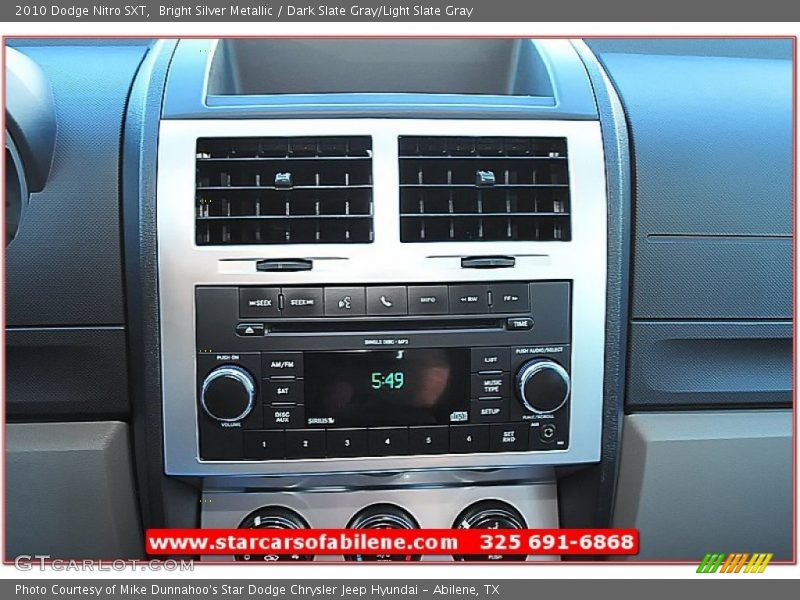 Bright Silver Metallic / Dark Slate Gray/Light Slate Gray 2010 Dodge Nitro SXT