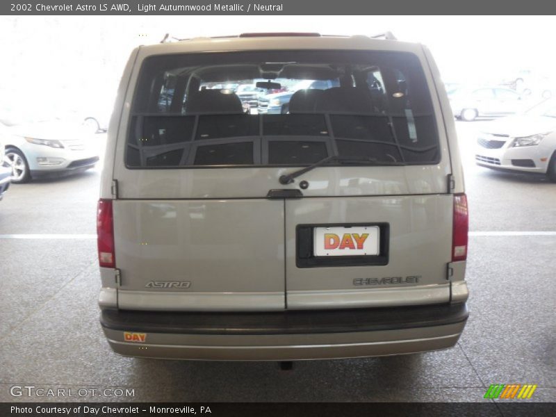 Light Autumnwood Metallic / Neutral 2002 Chevrolet Astro LS AWD