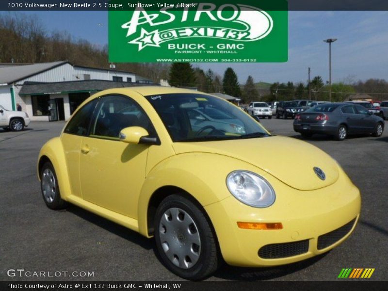 Sunflower Yellow / Black 2010 Volkswagen New Beetle 2.5 Coupe
