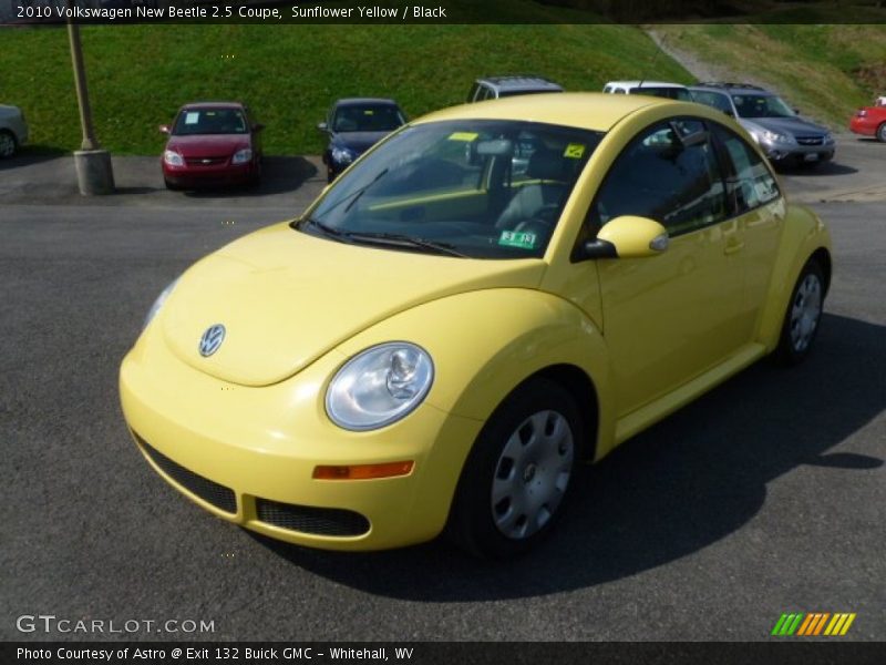 Sunflower Yellow / Black 2010 Volkswagen New Beetle 2.5 Coupe