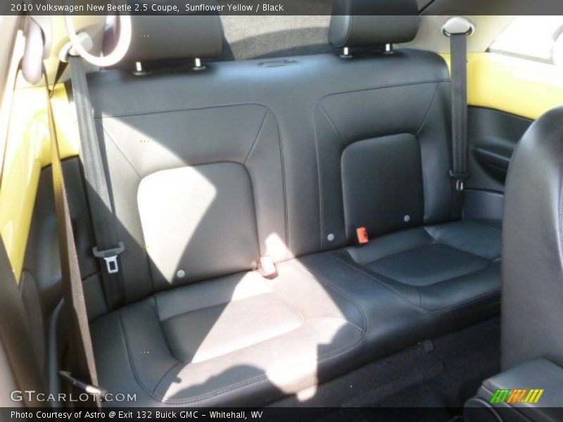Sunflower Yellow / Black 2010 Volkswagen New Beetle 2.5 Coupe