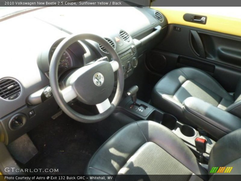 Sunflower Yellow / Black 2010 Volkswagen New Beetle 2.5 Coupe