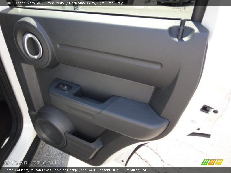 Stone White / Dark Slate Gray/Light Slate Gray 2007 Dodge Nitro SXT