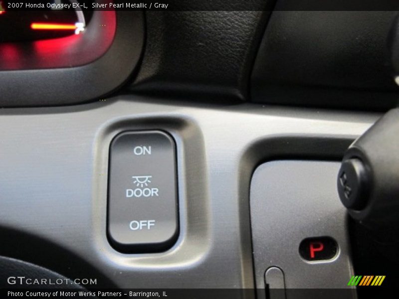 Silver Pearl Metallic / Gray 2007 Honda Odyssey EX-L