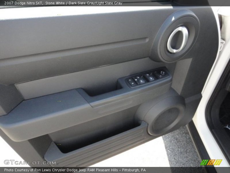 Stone White / Dark Slate Gray/Light Slate Gray 2007 Dodge Nitro SXT