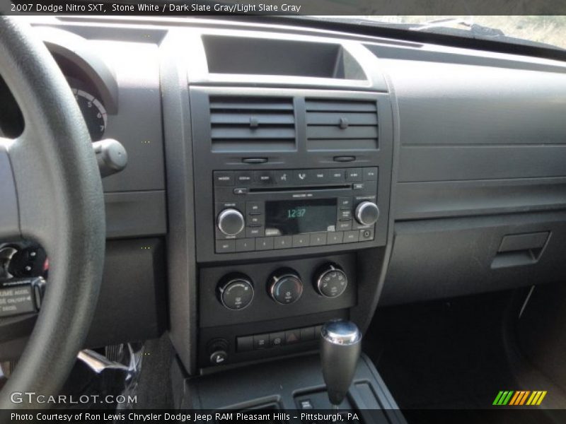 Stone White / Dark Slate Gray/Light Slate Gray 2007 Dodge Nitro SXT