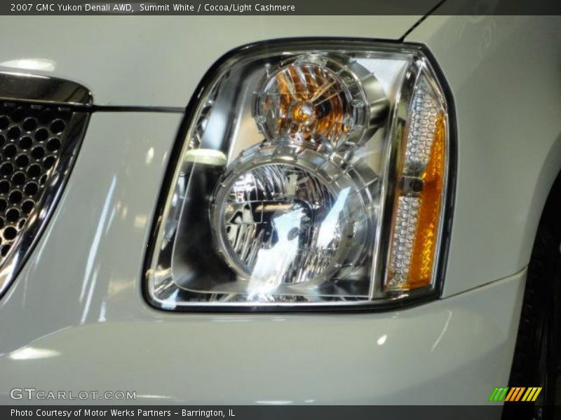 Summit White / Cocoa/Light Cashmere 2007 GMC Yukon Denali AWD