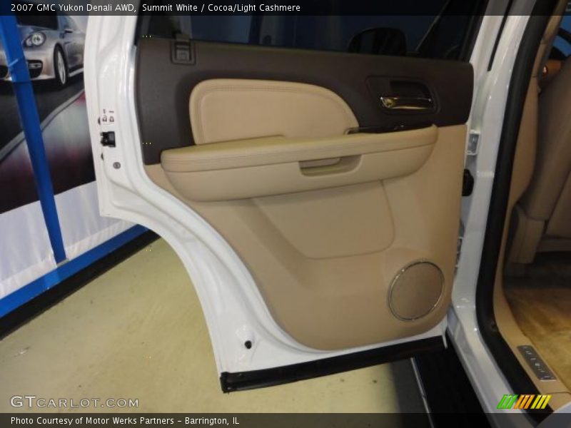 Summit White / Cocoa/Light Cashmere 2007 GMC Yukon Denali AWD