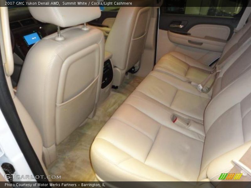 Summit White / Cocoa/Light Cashmere 2007 GMC Yukon Denali AWD