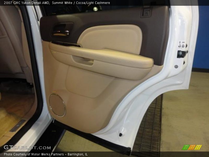 Summit White / Cocoa/Light Cashmere 2007 GMC Yukon Denali AWD