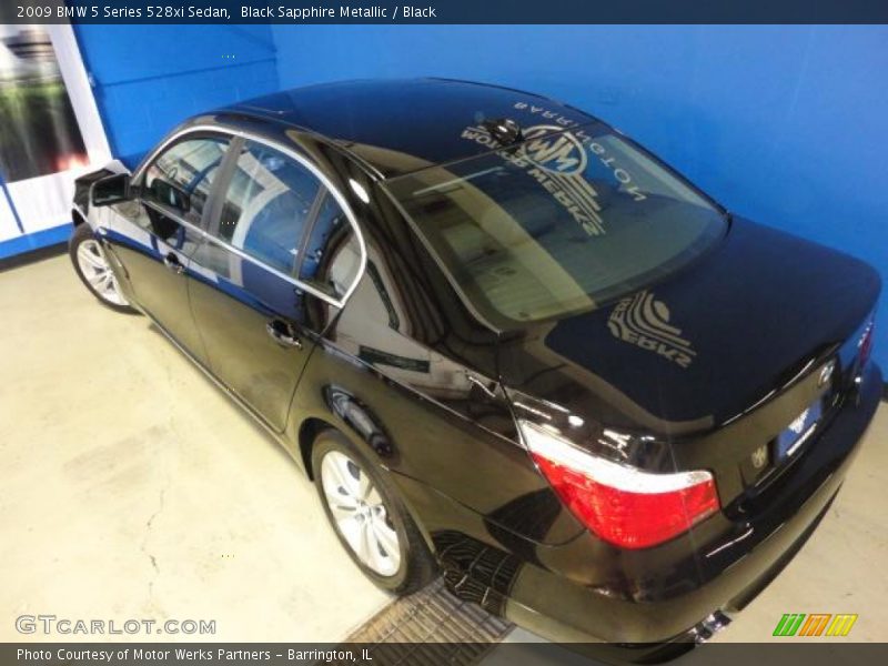 Black Sapphire Metallic / Black 2009 BMW 5 Series 528xi Sedan
