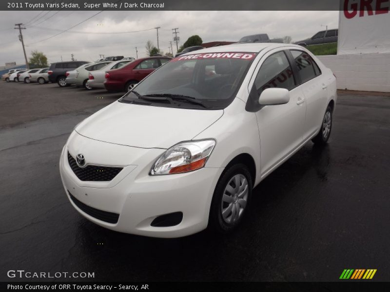 Super White / Dark Charcoal 2011 Toyota Yaris Sedan