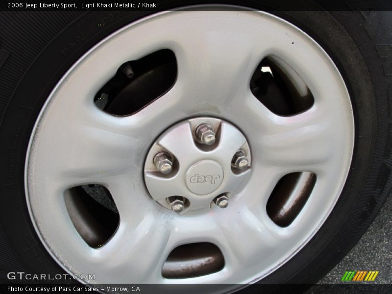 Light Khaki Metallic / Khaki 2006 Jeep Liberty Sport