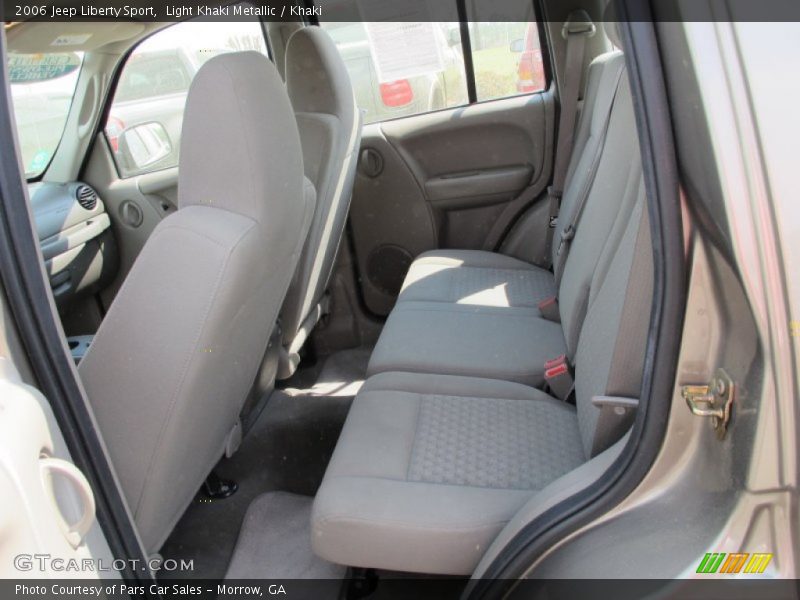  2006 Liberty Sport Khaki Interior