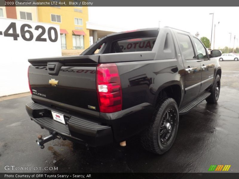 Black / Ebony 2009 Chevrolet Avalanche LTZ 4x4