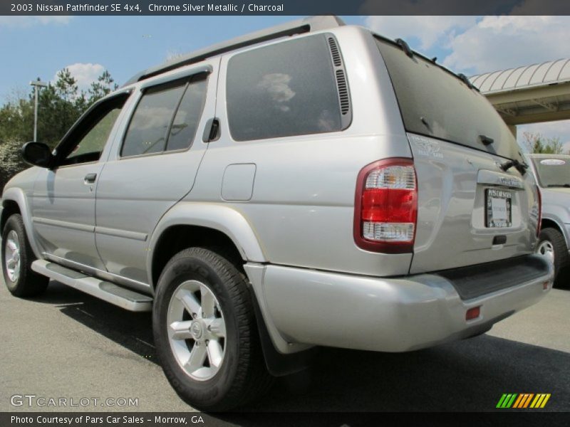 Chrome Silver Metallic / Charcoal 2003 Nissan Pathfinder SE 4x4