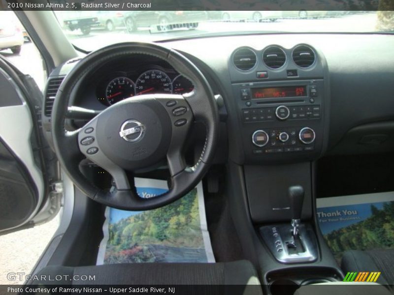 Radiant Silver / Charcoal 2010 Nissan Altima 2.5