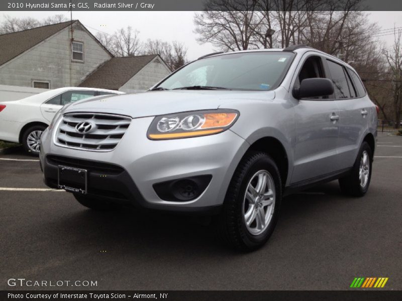 Front 3/4 View of 2010 Santa Fe GLS