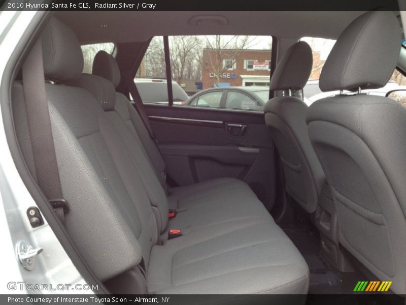 Radiant Silver / Gray 2010 Hyundai Santa Fe GLS