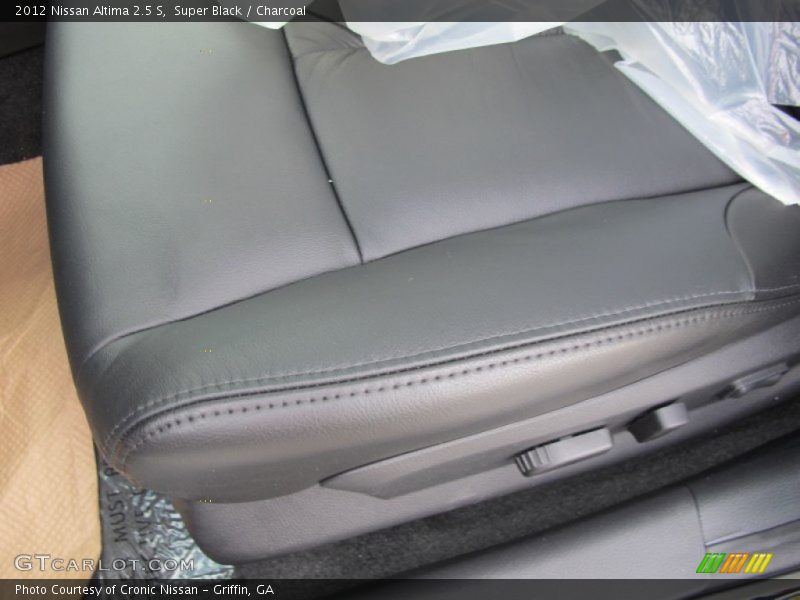 Super Black / Charcoal 2012 Nissan Altima 2.5 S