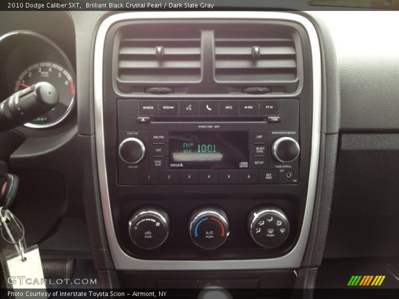 Brilliant Black Crystal Pearl / Dark Slate Gray 2010 Dodge Caliber SXT