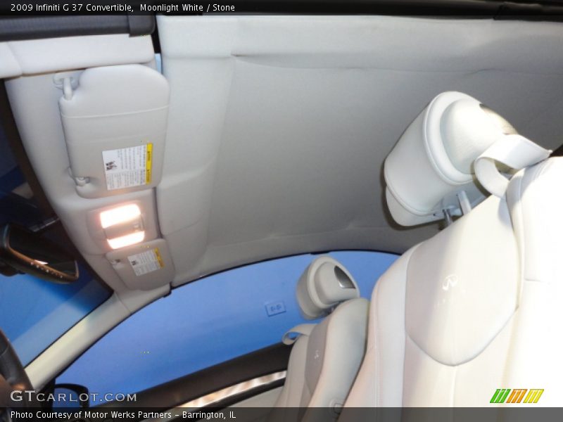 Moonlight White / Stone 2009 Infiniti G 37 Convertible