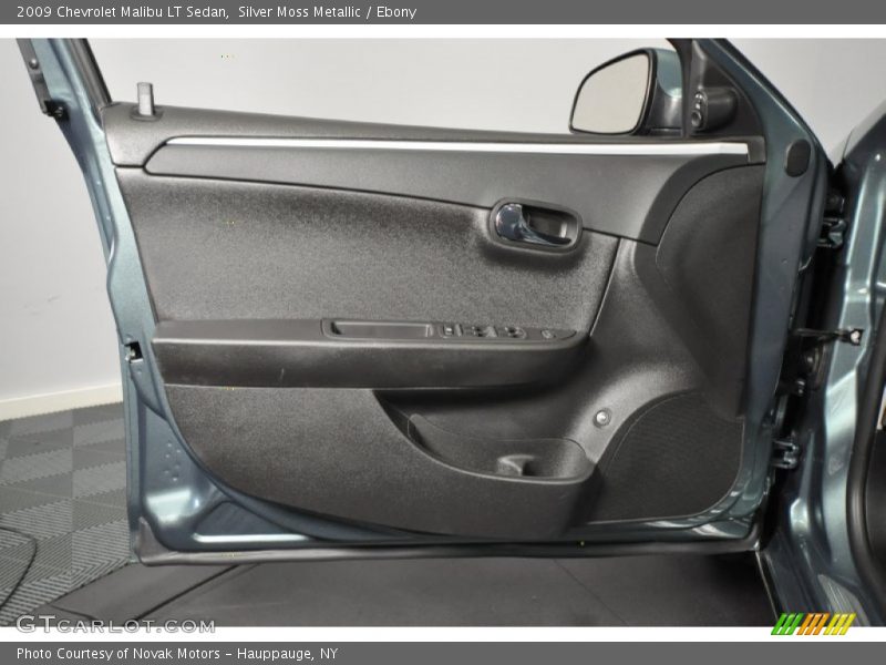 Silver Moss Metallic / Ebony 2009 Chevrolet Malibu LT Sedan