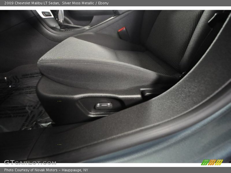 Silver Moss Metallic / Ebony 2009 Chevrolet Malibu LT Sedan