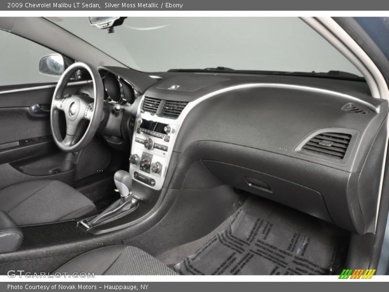 Dashboard of 2009 Malibu LT Sedan
