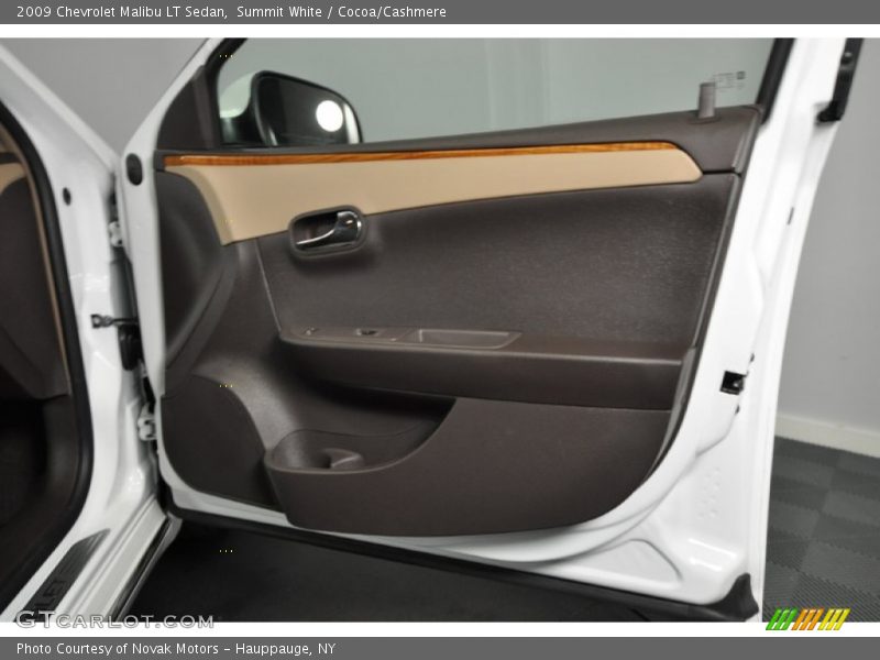 Summit White / Cocoa/Cashmere 2009 Chevrolet Malibu LT Sedan