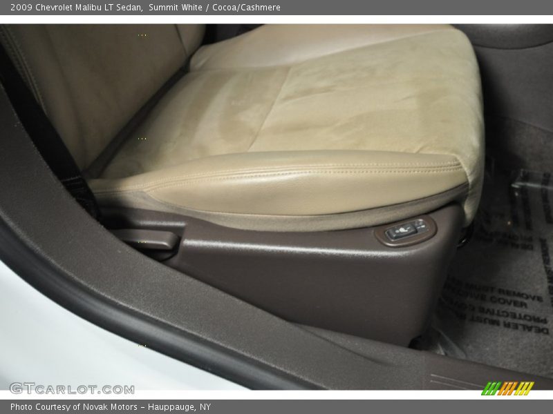 Summit White / Cocoa/Cashmere 2009 Chevrolet Malibu LT Sedan