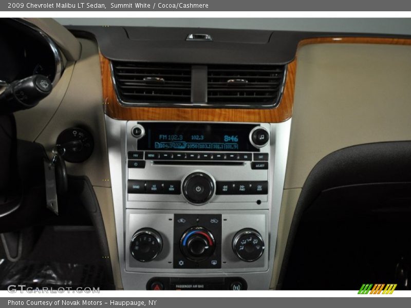 Summit White / Cocoa/Cashmere 2009 Chevrolet Malibu LT Sedan