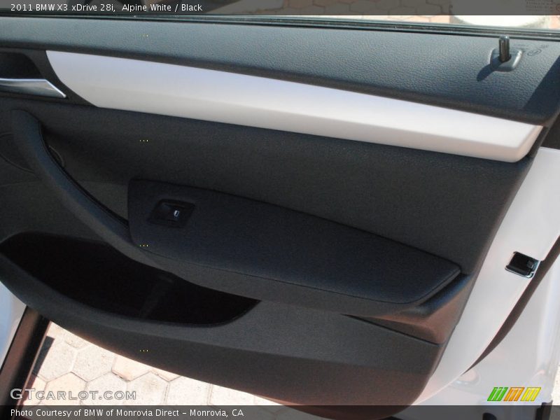 Alpine White / Black 2011 BMW X3 xDrive 28i