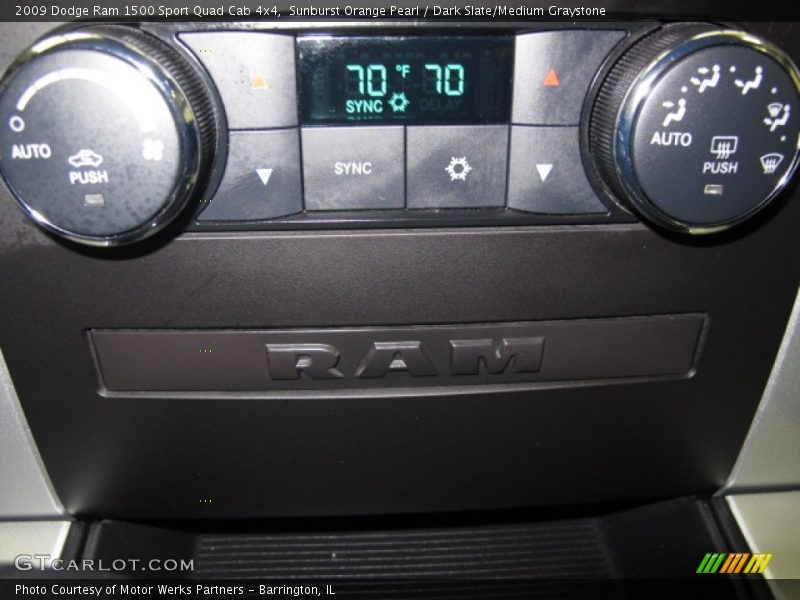 Controls of 2009 Ram 1500 Sport Quad Cab 4x4