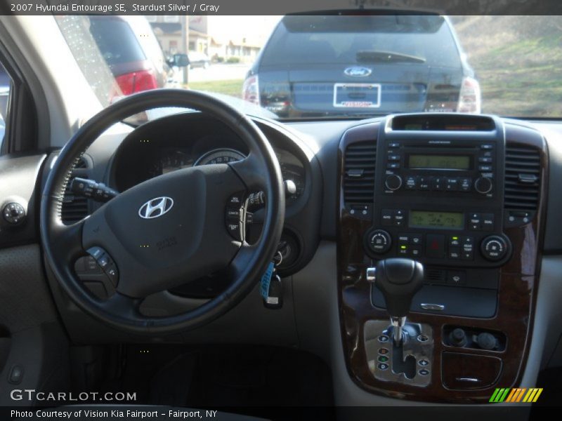 Stardust Silver / Gray 2007 Hyundai Entourage SE