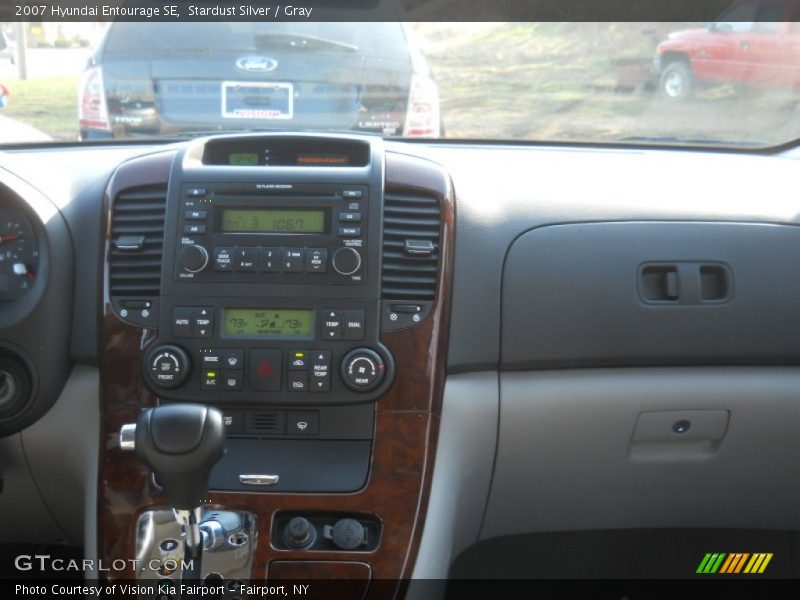 Stardust Silver / Gray 2007 Hyundai Entourage SE