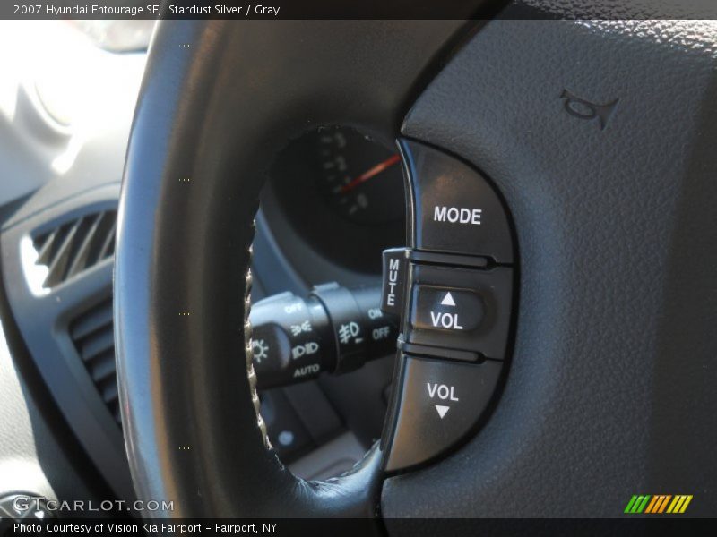 Stardust Silver / Gray 2007 Hyundai Entourage SE
