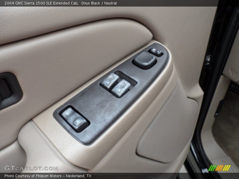 Onyx Black / Neutral 2004 GMC Sierra 1500 SLE Extended Cab