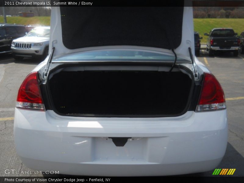 Summit White / Ebony 2011 Chevrolet Impala LS