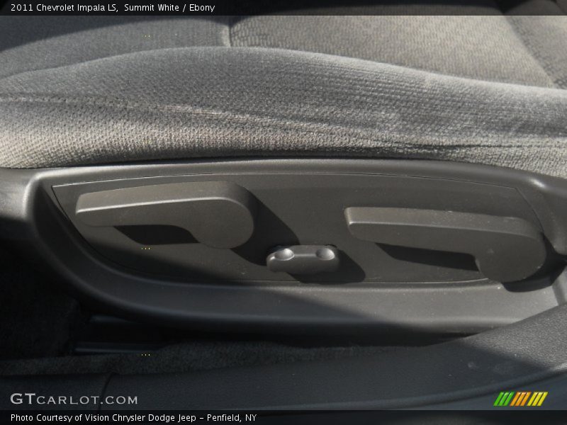 Summit White / Ebony 2011 Chevrolet Impala LS