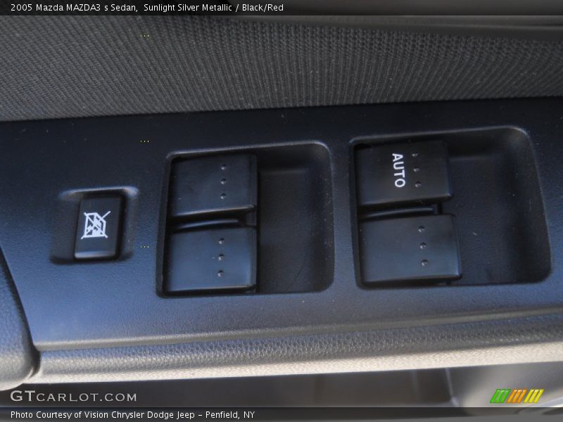 Sunlight Silver Metallic / Black/Red 2005 Mazda MAZDA3 s Sedan