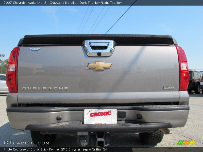Graystone Metallic / Dark Titanium/Light Titanium 2007 Chevrolet Avalanche LS