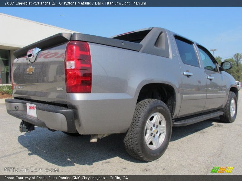 Graystone Metallic / Dark Titanium/Light Titanium 2007 Chevrolet Avalanche LS